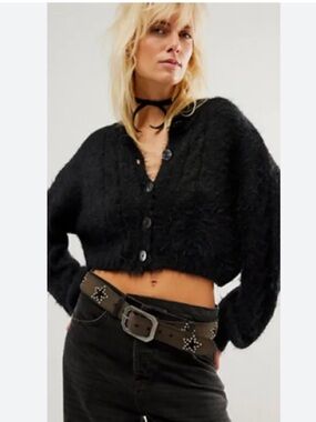 Free people willow cropped cardigan in black. New. Size small.